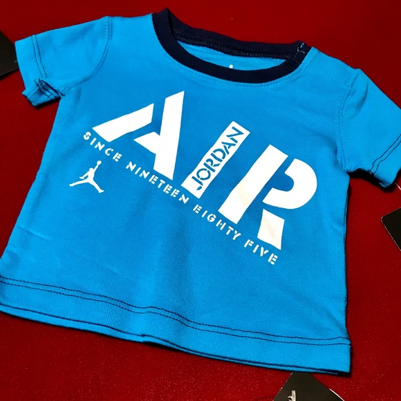 Nike Jordan Baby Newborn Infant 3 Piece Set NWT - Picture 3 of 4